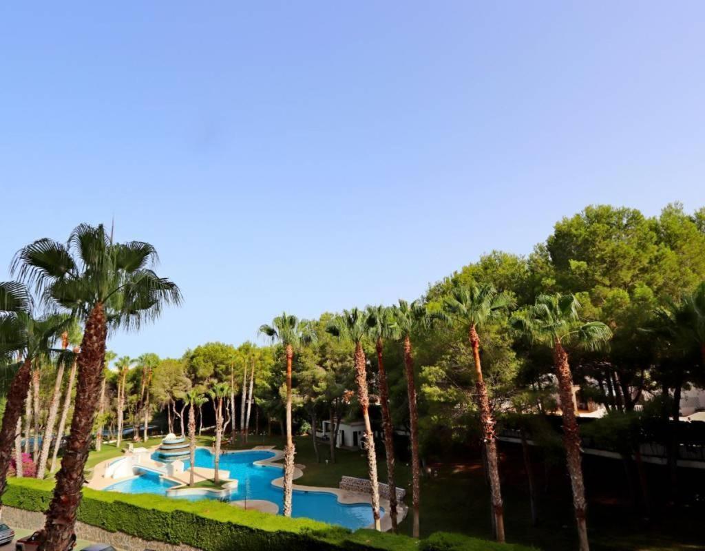 Apartment In Campoamor Overlooking The Swimming Pool Ngoại thất bức ảnh