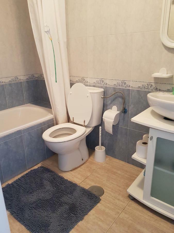 Apartment In Campoamor Overlooking The Swimming Pool Ngoại thất bức ảnh